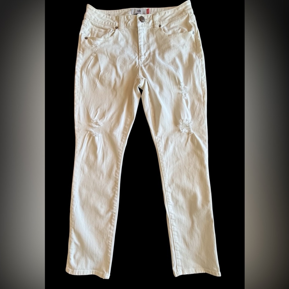 CAbi White Distressed Straight-Leg Jeans - Picture 2 of 8